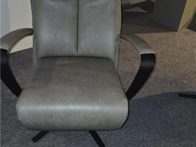 Lederland ROTTERDAM Showroommodel Tyler electr  relax fauteuil  small